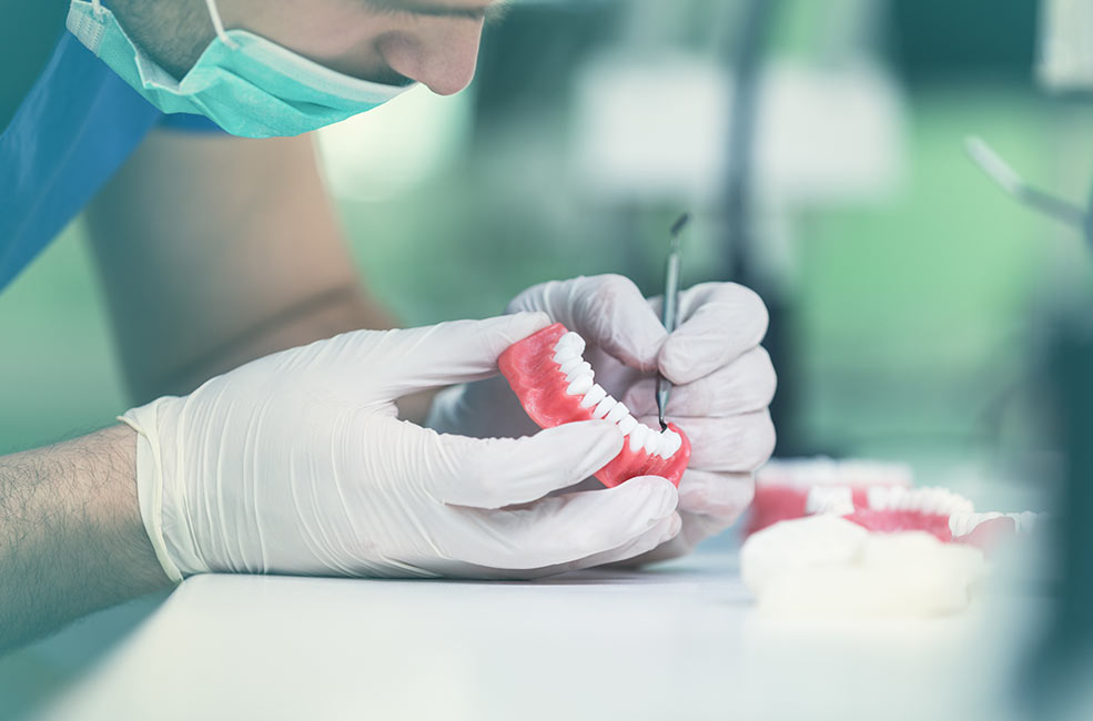 ¿Qué prótesis dental es mejor?